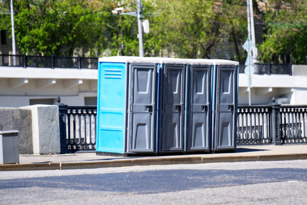 Portable Toilet Options We Offer in Lely Resort, FL